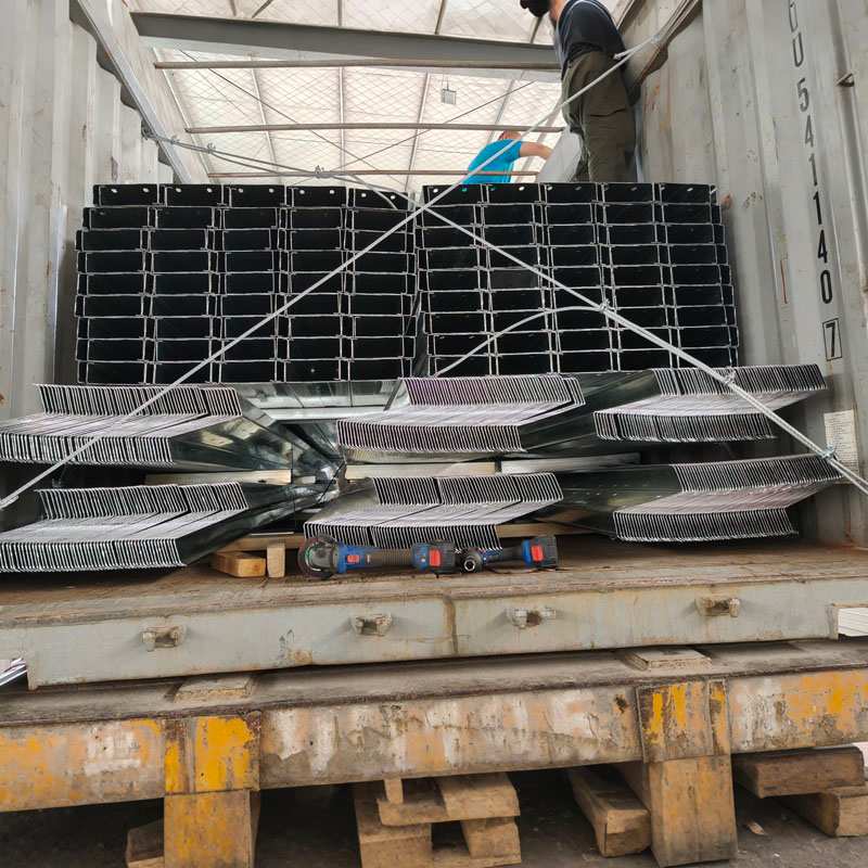 Tại sao xà gồ kết cấu thép lại cần thiết cho các dự án xây dựng hiện đại